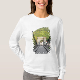 Bagni di Lucca, Toskana, Italien - Eine alte Brück T-Shirt