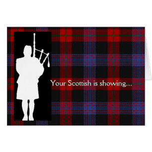 Bagpier de la fête du Tartan