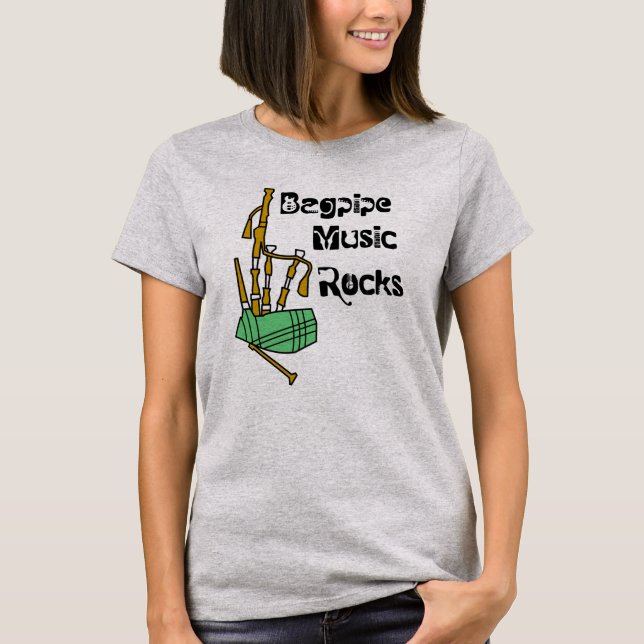 Bagpipe Music Rocks T-Shirt (Vorderseite)