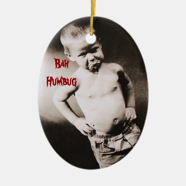 Bah Humbug-schmollende Jungen-lustige Keramikornament (Vorne)