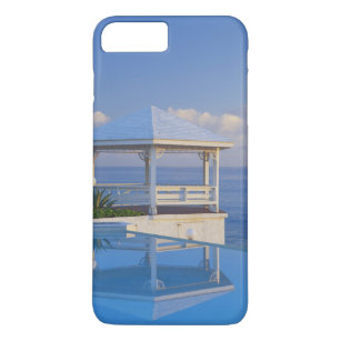 Bahamas, Long Island, Gazebo reflektieren auf Pool Case-Mate iPhone Hülle
