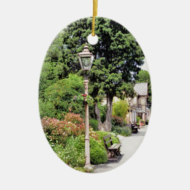 BAHNHOF KERAMIK ORNAMENT (Vorne)