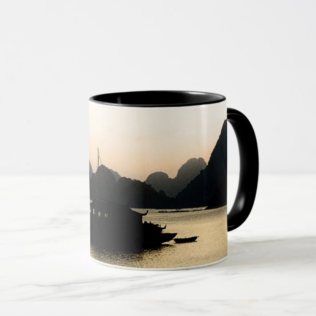 Baie d'Halong, coucher du soleil, Mug d'art vietna (Devant droit)