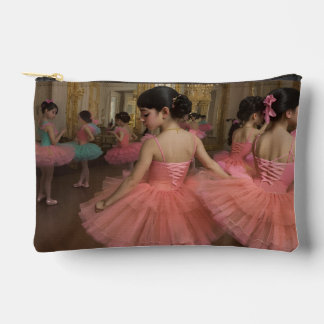 Bailarinas en una gran sala de estilo rocóco zubehörtasche