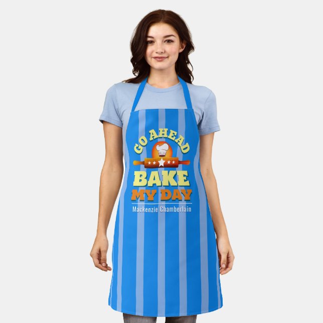 "Bake Bake My Day"-Schürze - blau Schürze (Getragen)
