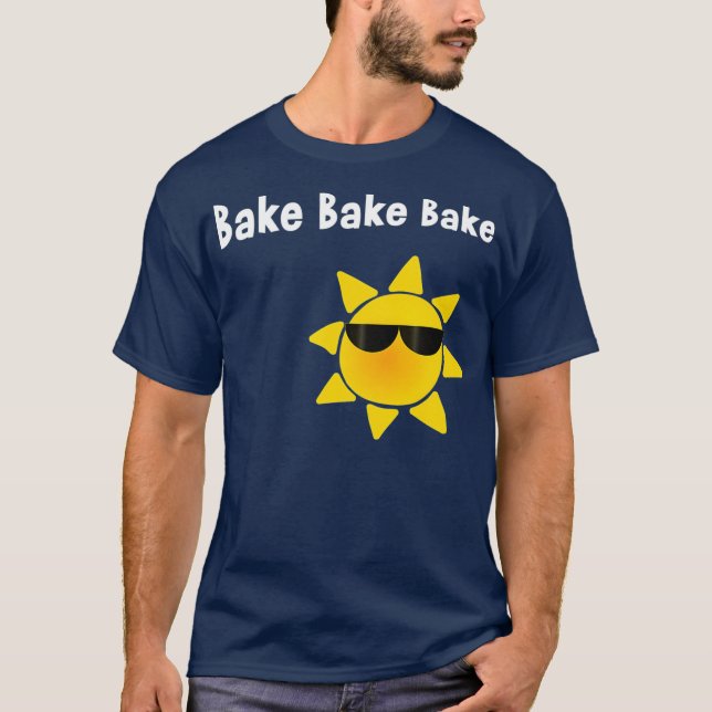Bake deinen Hintern Sun Itty Bitsy Bikini Punny T-Shirt (Vorderseite)
