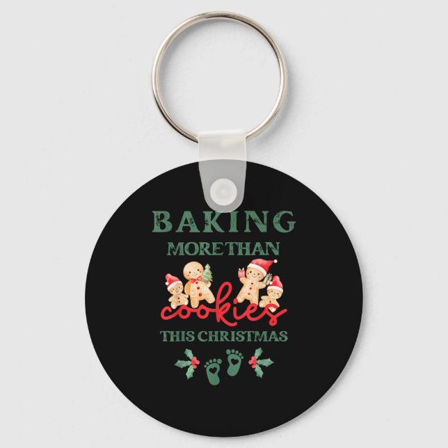 Baking More Than Cookies This Christmas Pregnant M Schlüsselanhänger (Vorderseite)
