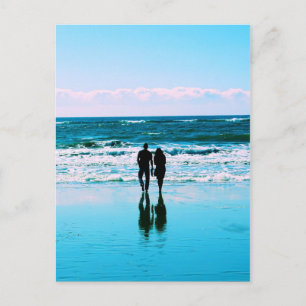 Balade romantique sur la plage Carte postale