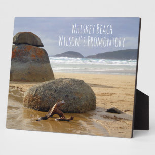 Balanced Rocks and Driftwood on Australian Beach P Fotoplatte