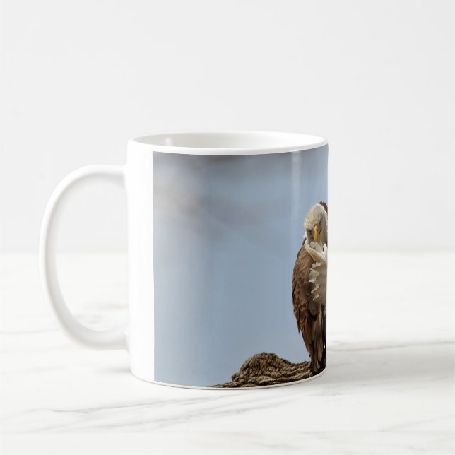 Bald-Adler (Der Vogel, der den Vogel spendet) Kaffeetasse (Links)