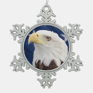 Bald Adler mit amerikanischer Flagge Schneeflocken Zinn-Ornament
