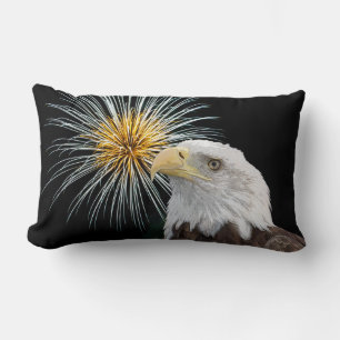 Bald Adler und Feuerwerke Lendenkissen