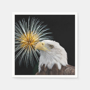 Bald Adler und Feuerwerke Serviette