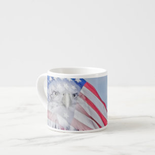 Bald Eagle und die amerikanische Flagge Espressotasse