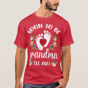 Bald wird Oma Est 2023 Schwangerschaftsankündigung T-Shirt