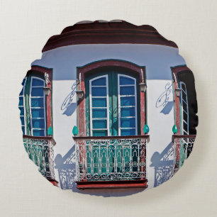 Balkone auf der Fassade in Diamantina, Minas Gerai Rundes Kissen