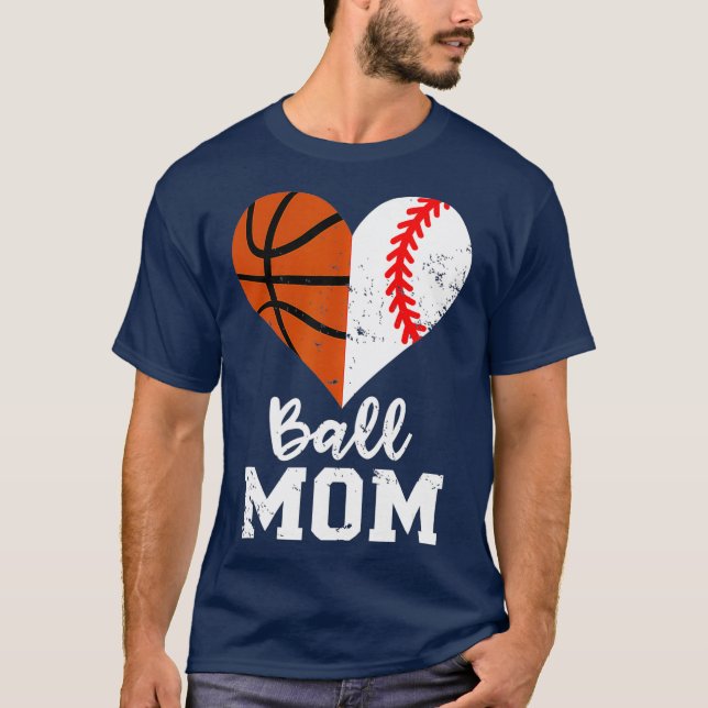 Ball Mama Heart Funny Baseball Basketball Mama T-Shirt (Vorderseite)