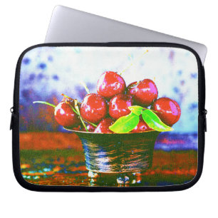 "Ball of Cherries Fruit" Niedliches Foto. Jetzt ka Laptopschutzhülle