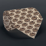 Ball Python Snake, Brown und Tan Gemustert Krawatte<br><div class="desc">Diese Krawatte zeigt gepolsterte Pythonschlangen in braunem und bräunlichem Set vor cremefarbenem oder beigefarbenem Hintergrund mit Zickzackstreifen-Akzenten.</div>