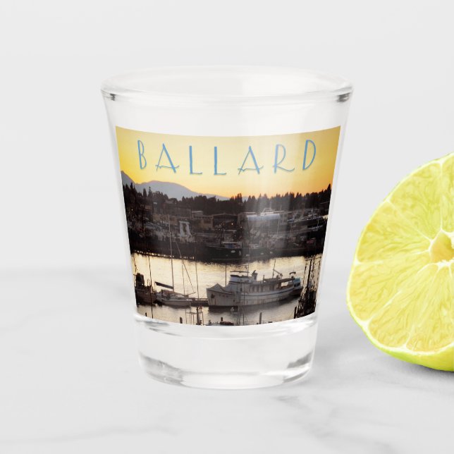 Ballard Boote Sunset Scene Schnapsglas (Vorderseite)