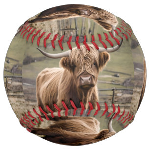 Balle De Softball **"Furry Majesty : The Woolly Brown Highland Cow"*
