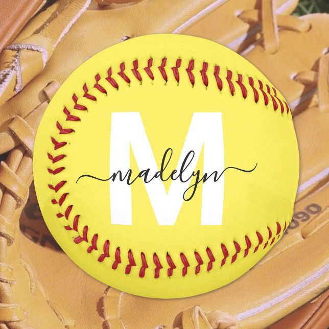 Balle De Softball Nom du monogramme jaune (Yellow Monogram Name Softball )