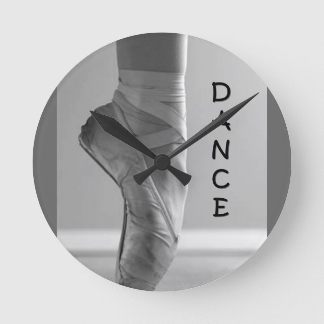 BALLERINA LOVES DANCE WALL CLOCK RUNDE WANDUHR (Vorderseite)