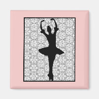 Ballerina Silhouette über ein Herz-Mandala-Muster