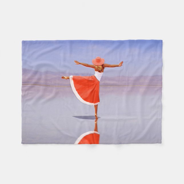 Ballerina Tanz am Strand Fleecedecke (Vorderseite (Horizontal))