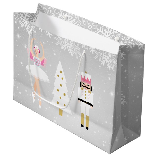 Ballerina und Nutcracker Weihnachtsgeschenktasche Große Geschenktüte (Vorderseite Schrägansicht)