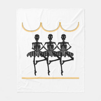 Ballerinas zu Halloween Fleecedecke
