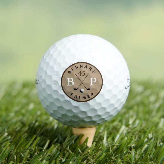 Balles De Golf Boule cool avec âge Brown de monogramme (T-shirt Insitu)