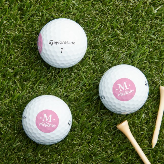 Balles De Golf Cercle rose monogramme personnalisé d'une lettre (Herbe in situ)