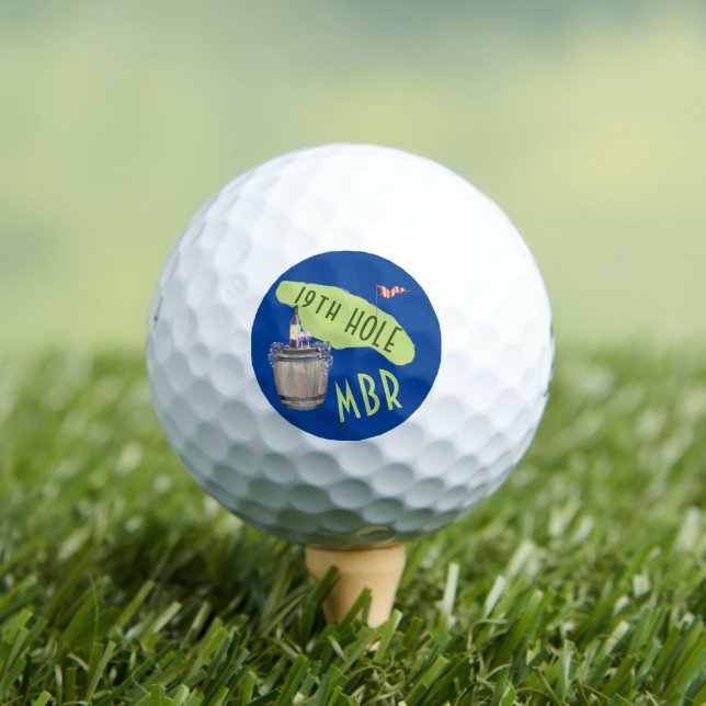 Balles De Golf Humour 19E Trou Vin Temps Putt Initials Golf Balls (T-shirt Insitu)