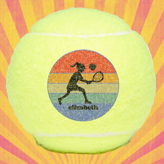 Balles De Tennis Joueuse de tennis Retro Gros Gras Monogramme (ennis Player Retro Big Bold Monogrammed Tennis Ball, a must-have for tennis enthusiasts. )