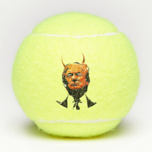 Balles De Tennis Trump en pleine figure
