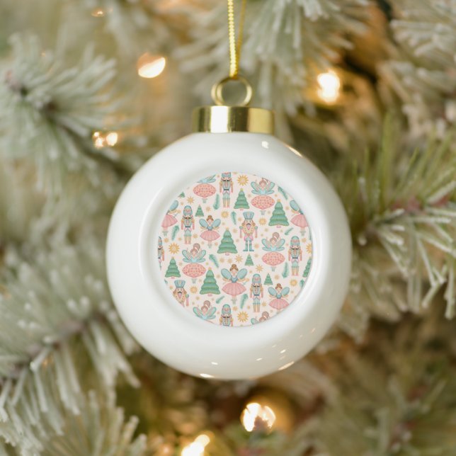 Ballett und Fairies auf Creme-Hintergrund Keramik Kugel-Ornament (Baum)