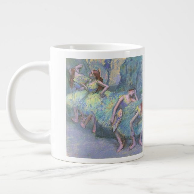 Balletttänzer in den Flügeln von Edgar Degas Jumbo-Tasse (Links)