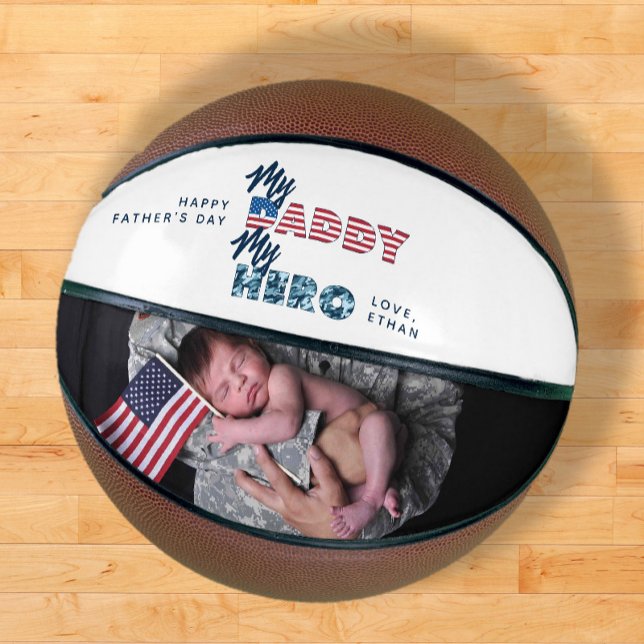 Ballon De Basket My Daddy My Hero Citation militaire Fête des pères (Easily personalize this My Daddy My Hero Photo Basketball for a Father's Day gift he'll treasure!)
