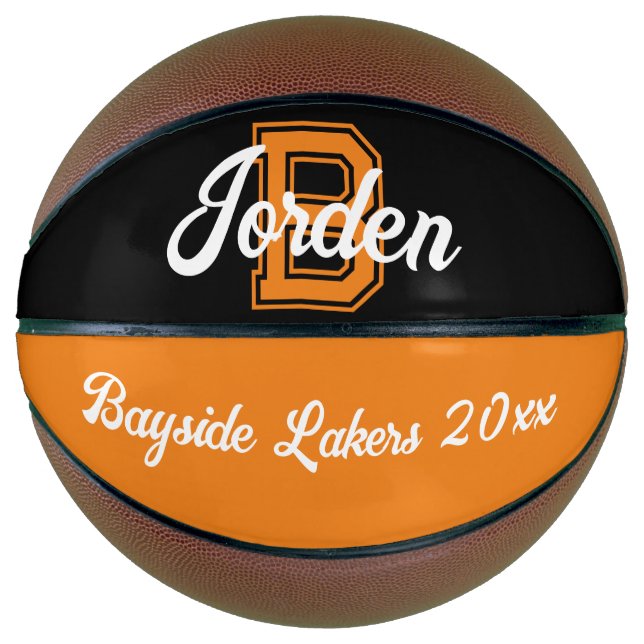 Ballon De Basket Nom du monogramme, initiale et équipe orange noire (Devant)