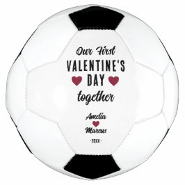 Ballon De Foot Moderne Notre première Saint Valentin ensemble