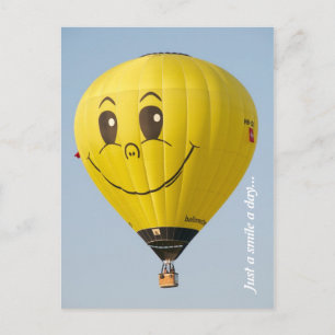 Ballooning Smile Postkarte