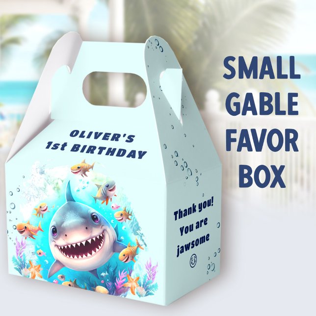 Ballotins Bébé de requin mignon 1er anniversaire Fête Boîte  (Shark Light Blue Small Gable Favor Boxes - You can choose from 3 sizes of these gable favor boxes)