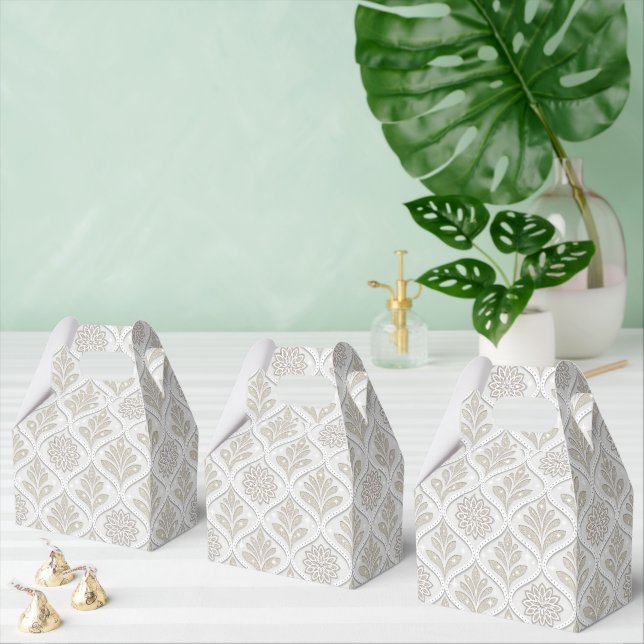 Ballotins Beige & White Sparkling Quatrefoil Pattern (Multiple)