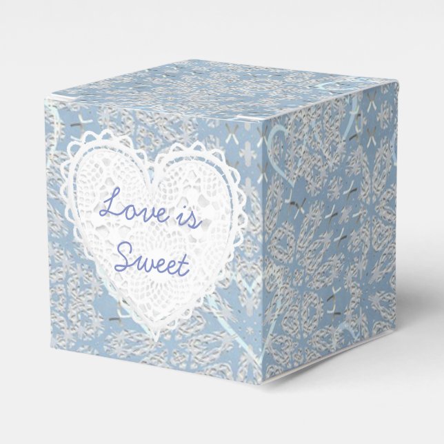 Ballotins Blue Lacey Hearts You Cupcake Box (Verso)