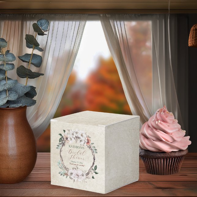 Ballotins Boho automnal floral mariage décontracté (Boho Muted Fall Floral and Grapevine Wreath "Fall in Love" Bridal Shower Collection Favor Box)