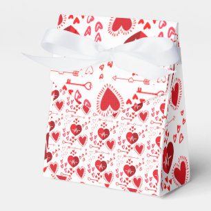 Ballotins Coeurs d'amour rouges et cadeaux d'amoureux