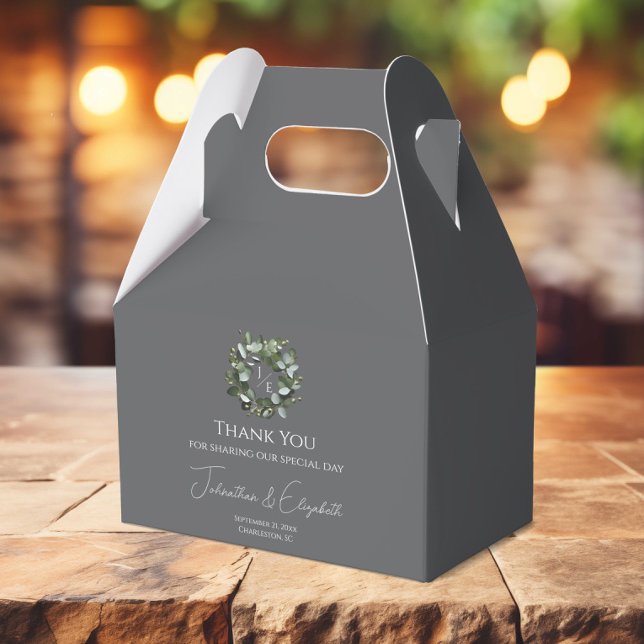 Ballotins Couronne Monogramme Eucalyptus moderne | Gray (Gray Modern Monogram Eucalyptus Wreath Wedding Favor Box)