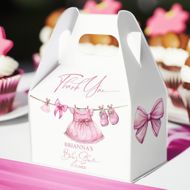Ballotins Des vêtements roses preppy sur une ligne baby show (Preppy pink clothes on a line girls baby shower favors customized favor boxes personalized favors)