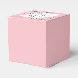 Ballotins Fille rose rousse dans le Baby shower fleuri